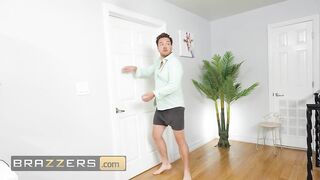 Brazzers - Katie Kush Can't Decide Who To Fuck With, Aubree Valentine Or Her Bf.. What Will She Do?