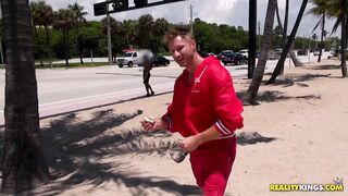 Kendra Lust, Levi Cash (Lip Assistance) 1F1M, - RealityKings, MilfHunter | PornMedium.com