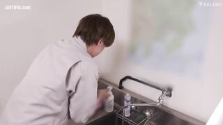 FNS-024 A Young Wife Ranran Fujii Is Penetrated In A Threesome By Experie