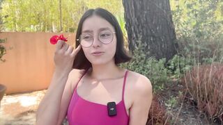 Penelope, 19 Ans, Vendeuse De Cosmetiques Sur Paris