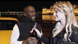 Sightseeing - Melody Marks