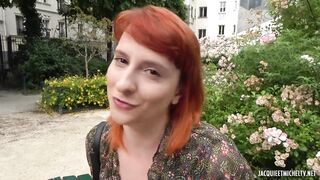 Pria, 32 Ans, Fleuriste Et Camgirl Sur Paris