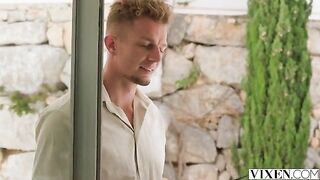 Stunning Temptress Has The Most Intense Passionate Sex