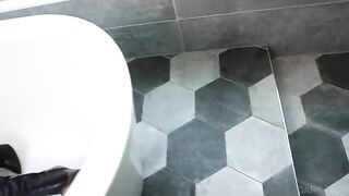 Busty Cubbi Thompson Gets Slayed