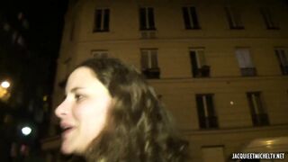 Lea, Fonctionnaire, Se La Prend Dans Le Cul