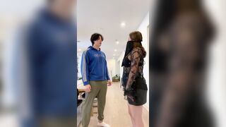 I found this married woman at my booking apartment (i fucked her without a condom)