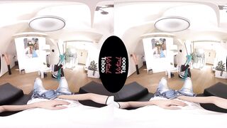 Cosplay All The Way. Sis Gets A Creampie in 4K - Eva Elfie