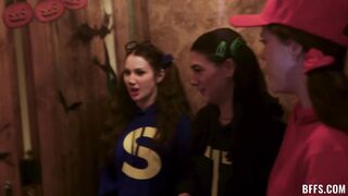 Jade Valentine Bella Blu And Megan Mistakes - BFFS